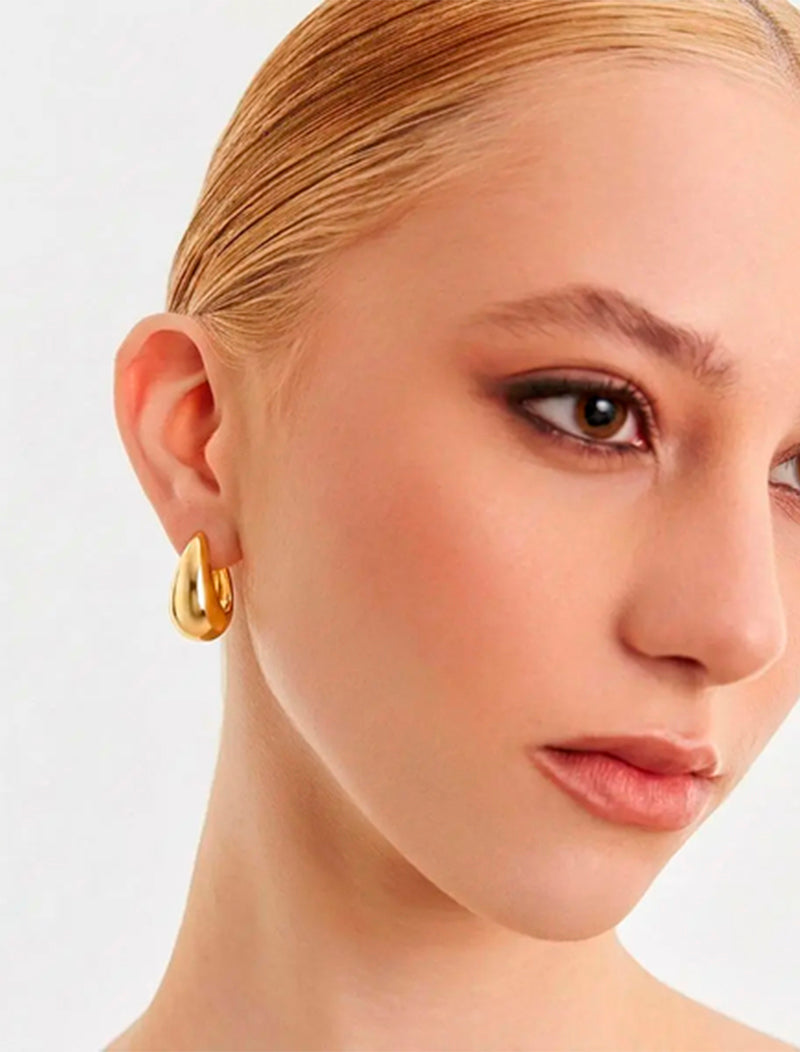 Brinco Argola Gota Lisa Banho Ouro 18k