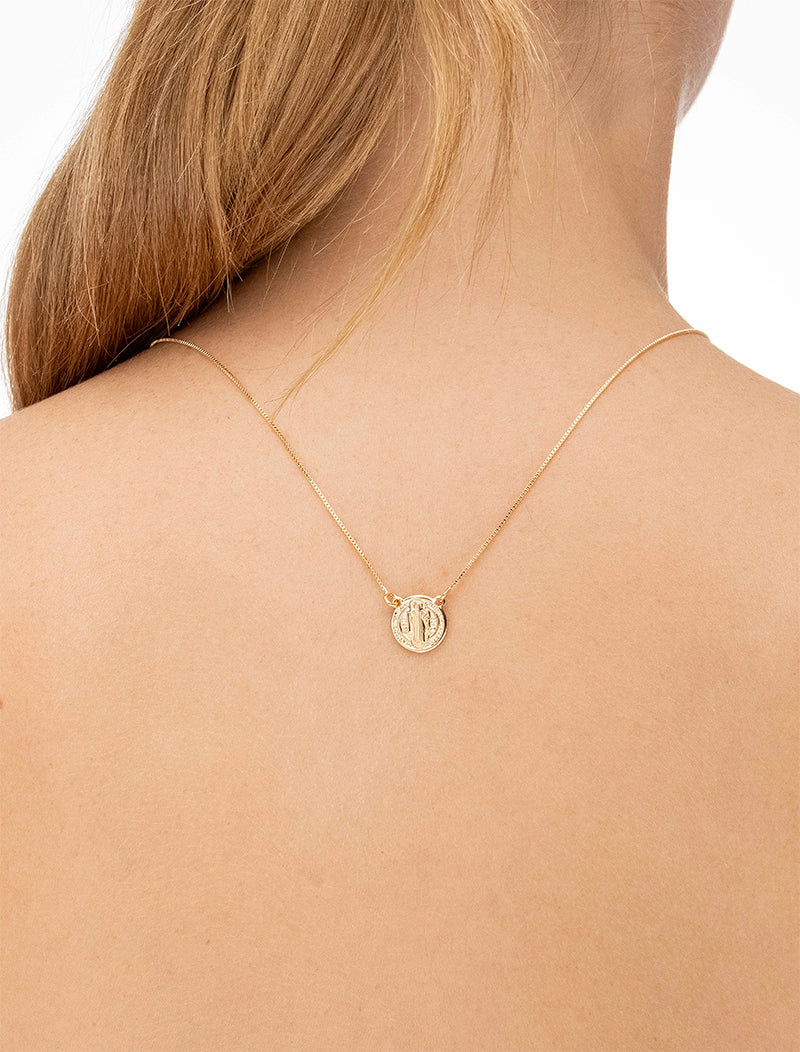 Colar Escapulário São Bento Liso Banho Ouro 18k