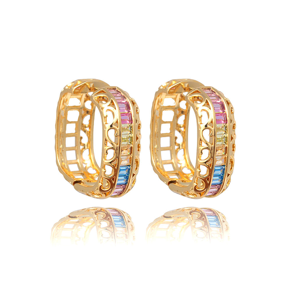 Brinco Argola Clic Quadrado Vazado Banho Dourado Zircônia