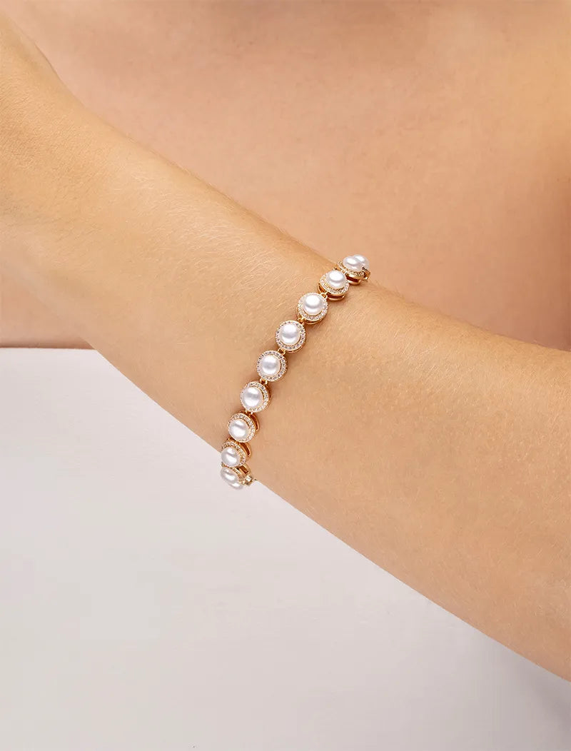 Pulseira Redonda Volta Cravejada Pérola Banho Dourado Pérola Shell