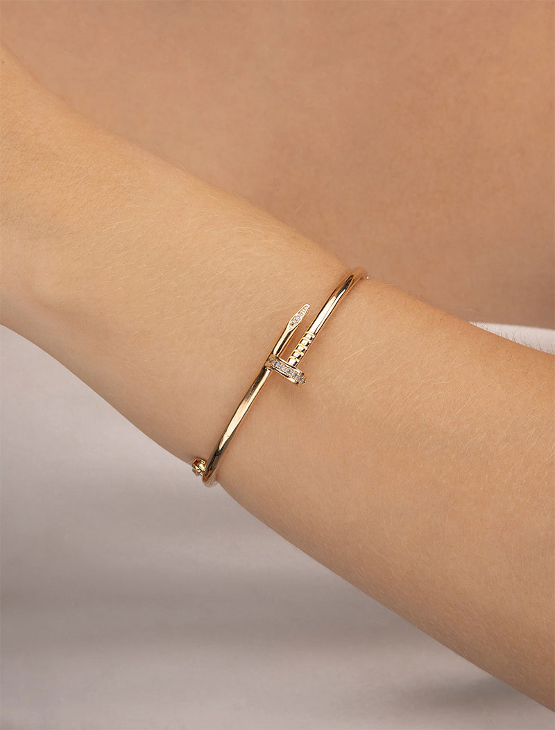 Pulseira Bracelete Torcido Prego Cravejado Banho Ouro 18K Zircônia