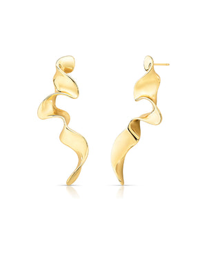 Brinco Longo Ondulado Liso Banhado Ouro 18K