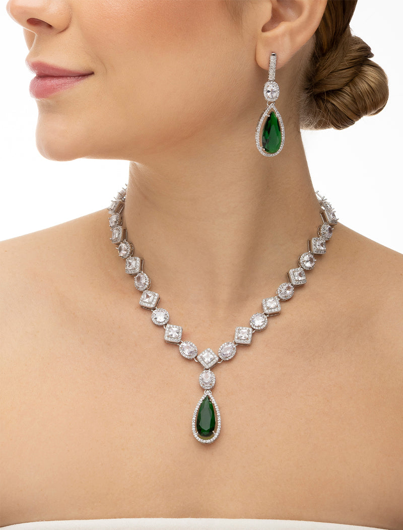 Conjunto Gota Formas Geométricas Cravejada Banho Prateado Cristal
