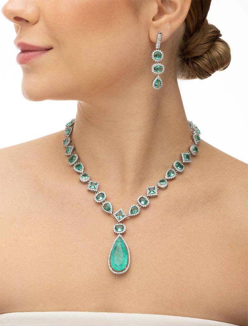 Conjunto Gota Formas Geométricas Cravejada Banho Prateado Cristal