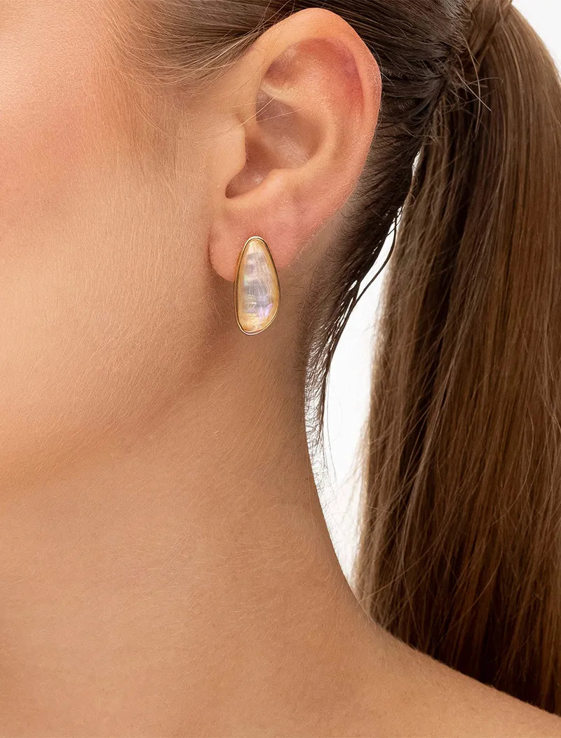Brinco Gota Facetada Pedra Banho Ouro 18K Nautilus