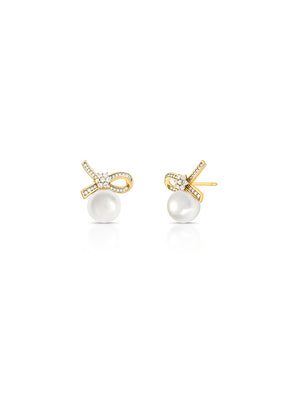 Brinco Base Laço Cravejado Banho Ouro 18K Pérola Shell