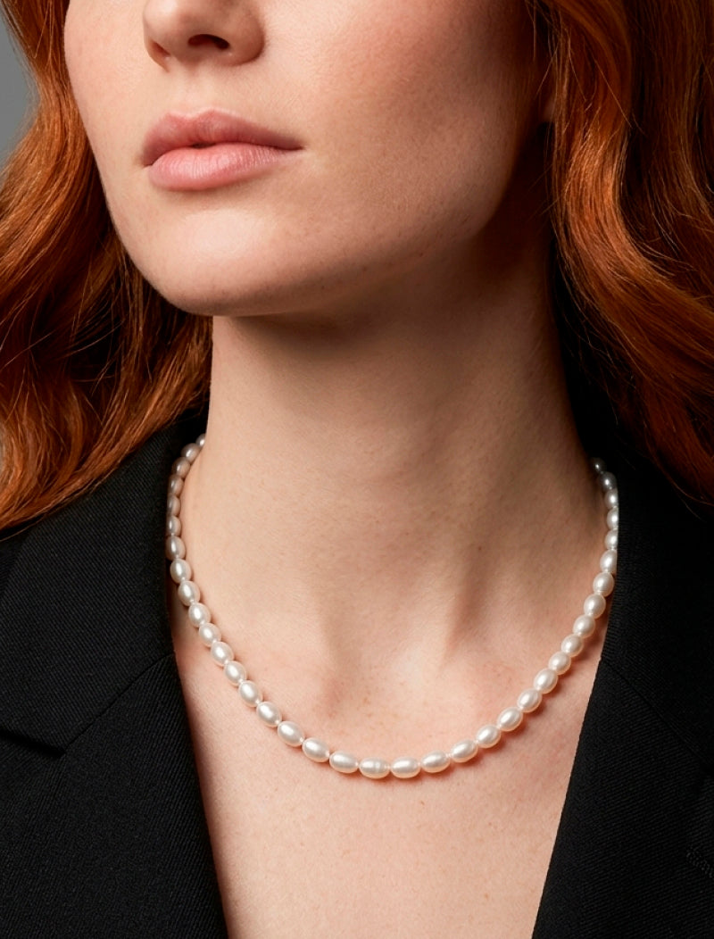 Colar Choker Volta Pérola Shell Banho Ouro 18K