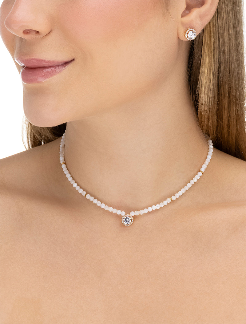 Conjunto Teen Redondo Cravejada Banho Ouro 18K Madrepérola Zircônia