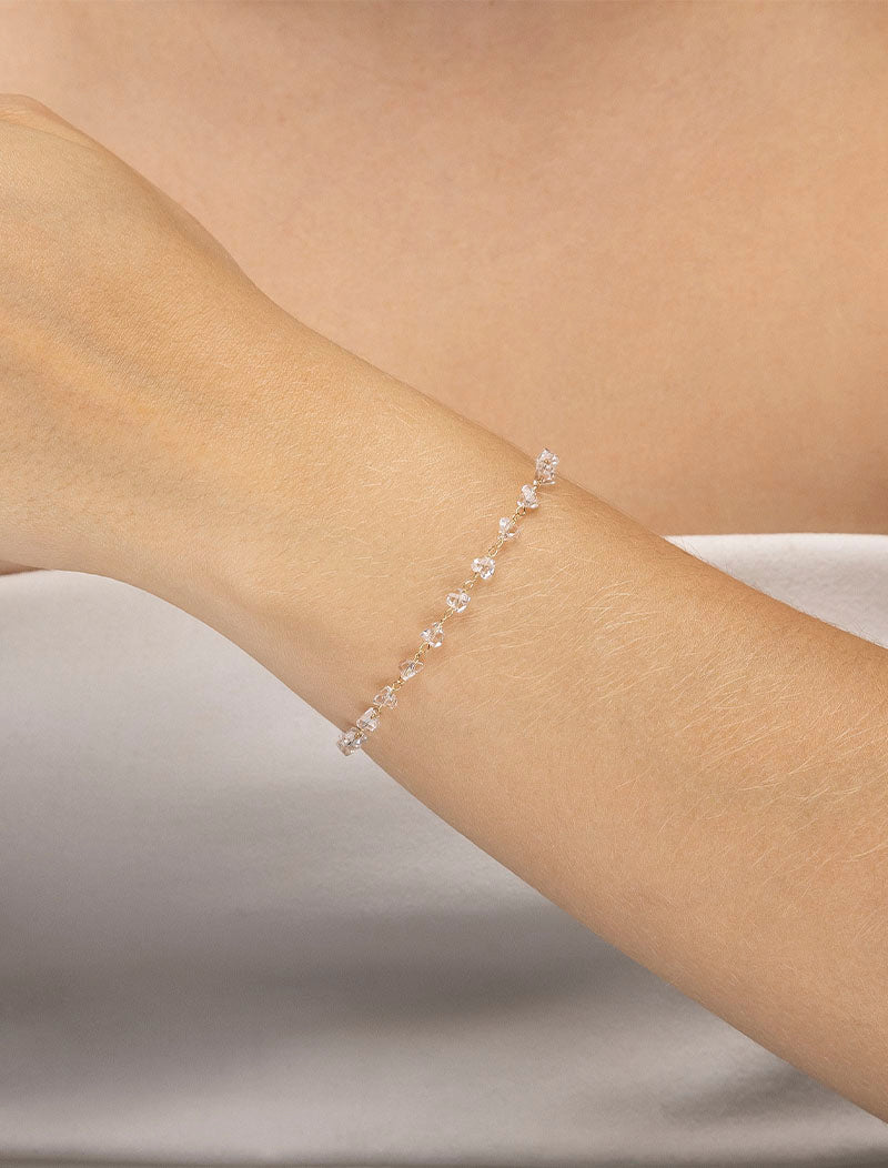 Pulseira Infantil Delicada Banho Ouro 18K Cristais