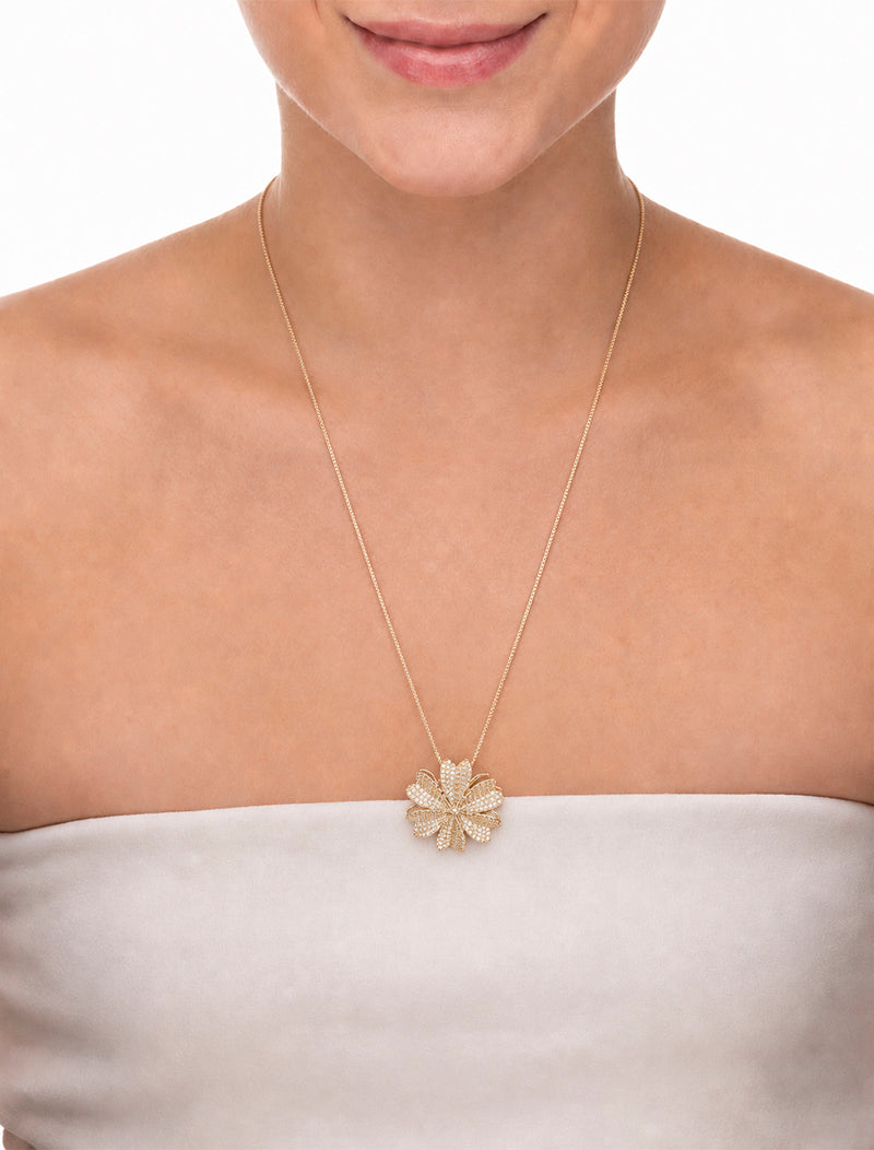 Colar Pingente Flor Cravejada Longo Banho Ouro 18k