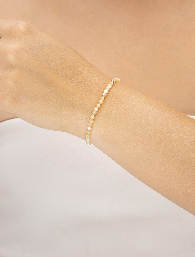 Pulseira Ajustável Madrepérola Fina Banho Ouro 18k