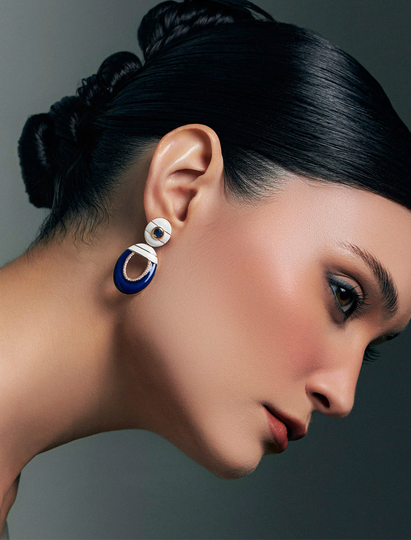 Brinco Pêndulo Oval Esmaltado Banho Ouro 18k