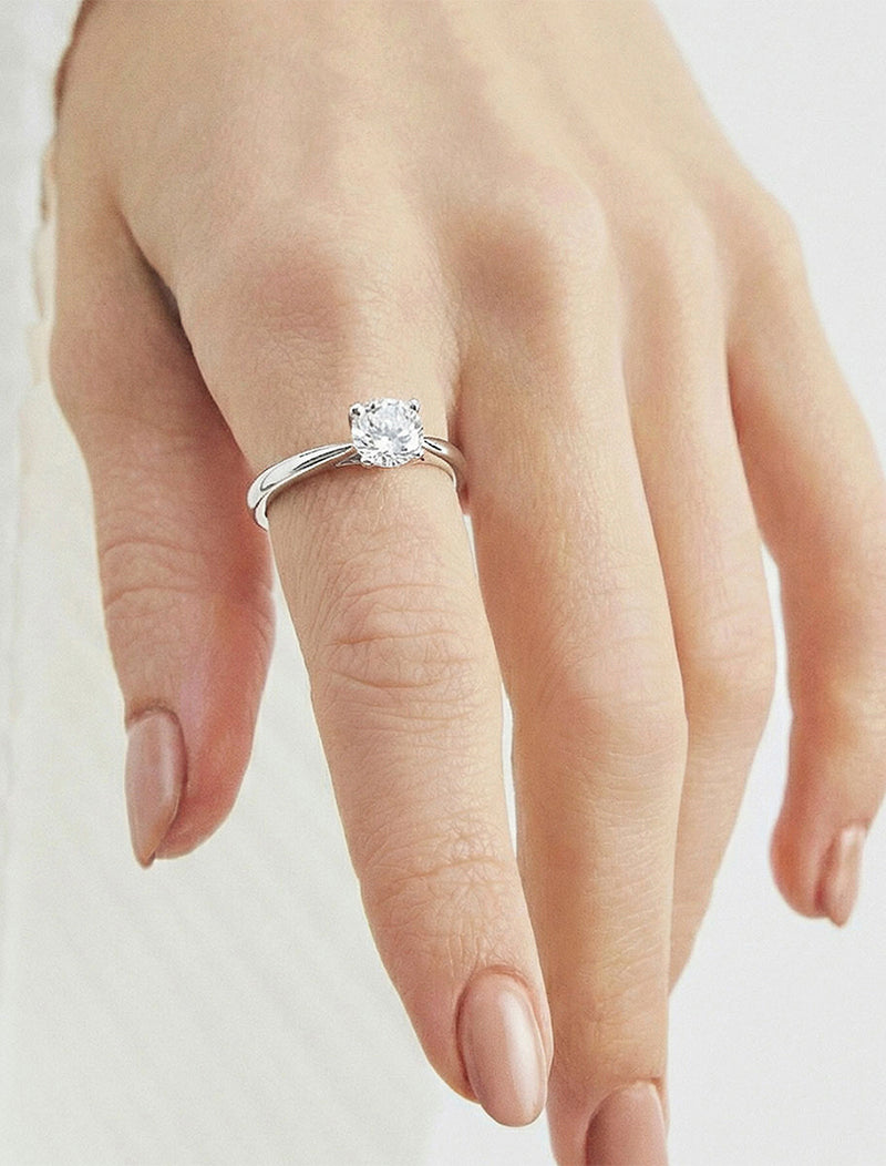 Anel Solitário Redondo 8MM Prata 925 Moissanite