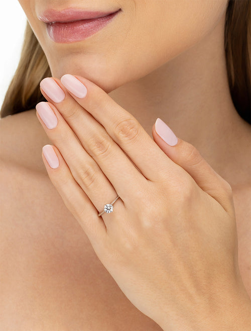 Anel Delicado Solitário 5mm Prata 925 Moissanite