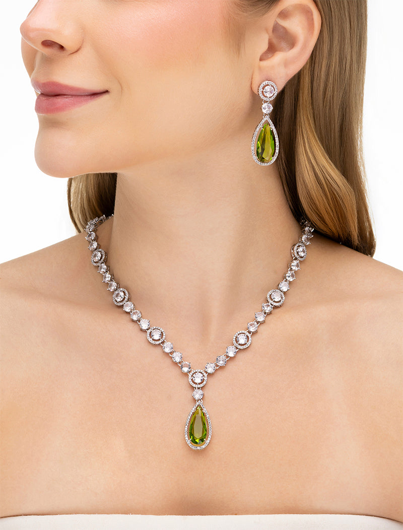Conjunto Natallie Geométrico Cravejado Banho Prateado Cristal Zircônia