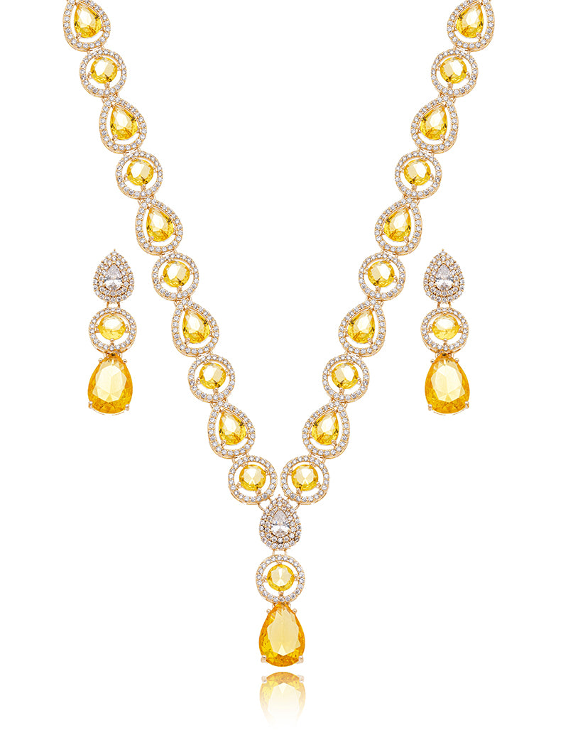 Conjunto Anne Gota Cravejado Banho Dourado Cristal Zircônia