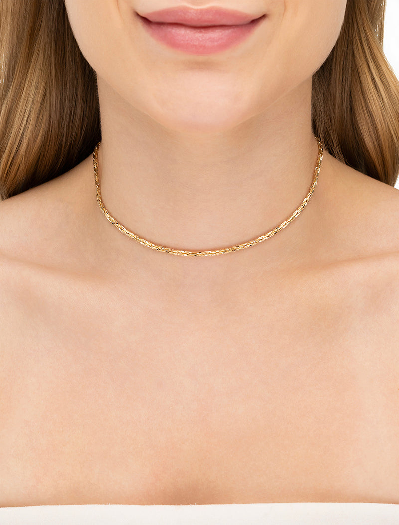 Colar Choker Torcida Lisa Banho Ouro 18k