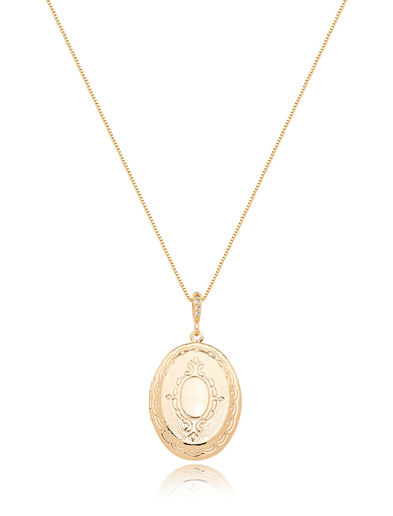 Colar Relicário Oval Liso Banho Ouro 18k