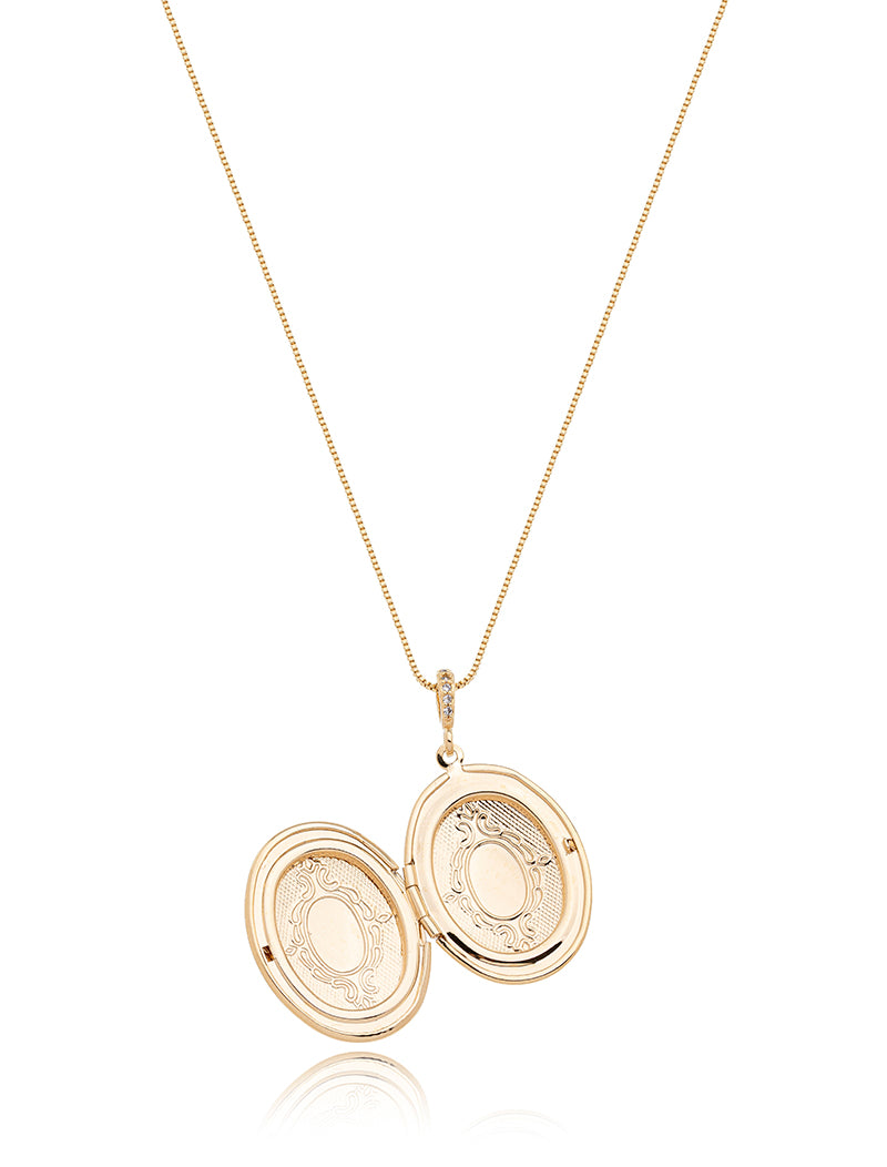 Colar Relicário Oval Liso Banho Ouro 18k