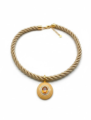 Colar Cordão Trançado Pingente Oval Detalhe Cravejado Banho Ouro 18K Cristal Zircônia