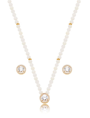 Conjunto Teen Redondo Cravejada Banho Ouro 18K Madrepérola Zircônia