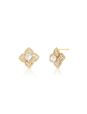 Brinco Flor Cravejada Banho Ouro 18k Pérola Shell e Zircônias